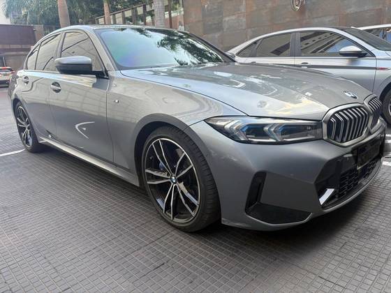 BMW 320i 2.0 16V TURBO FLEX M SPORT AUTOMÁTICO BMW 320i 2.0 16V TURBO FLEX M SPORT AUTOMÁTICO